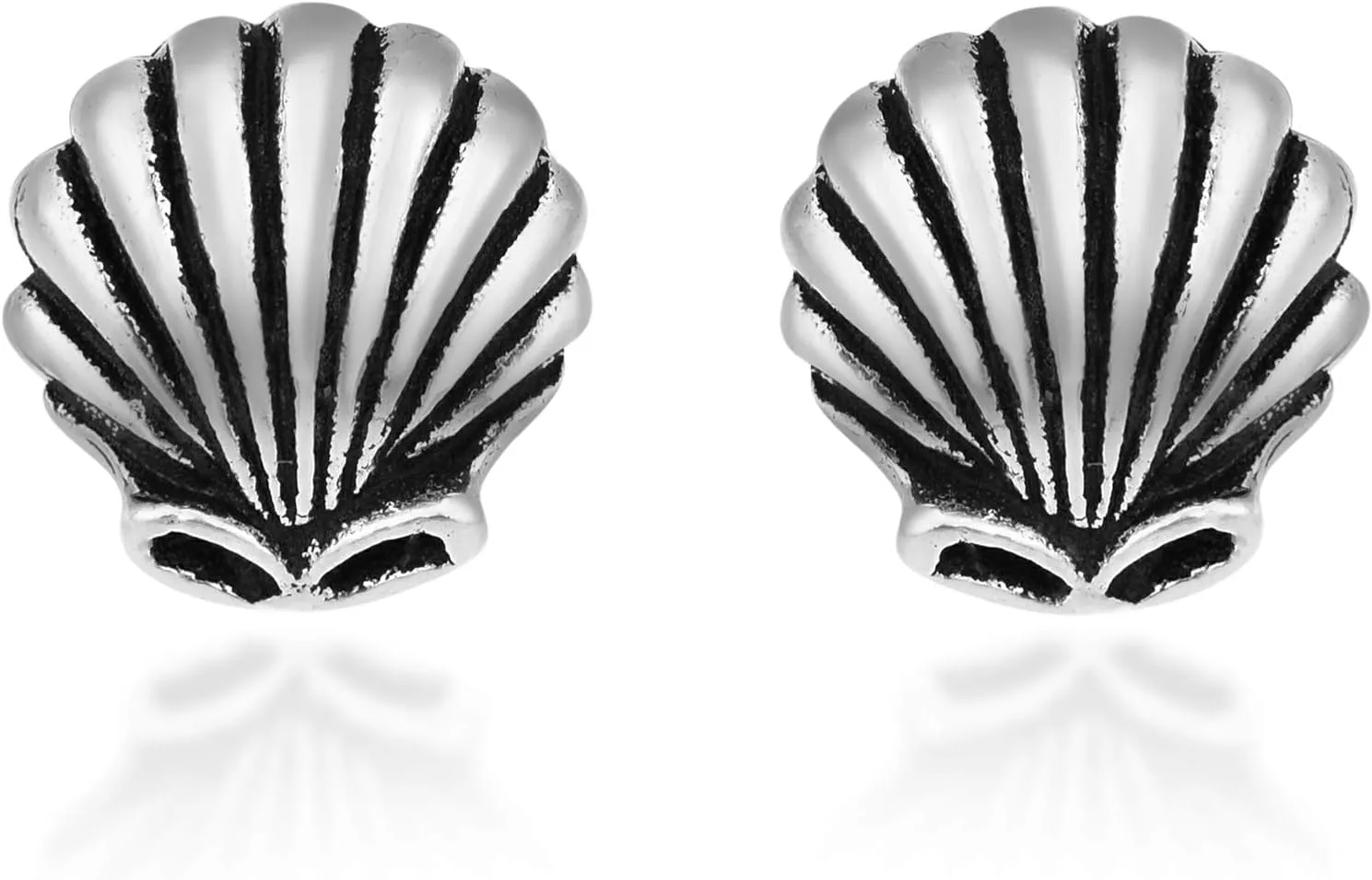 AeraVida Beach Chic Scallop Seashells .925 Sterling Silver Stud Earrings | Minimalist Sterling Silver Stud Earring for women | Seashell Stud Earrings | Chic Stud Earrings
